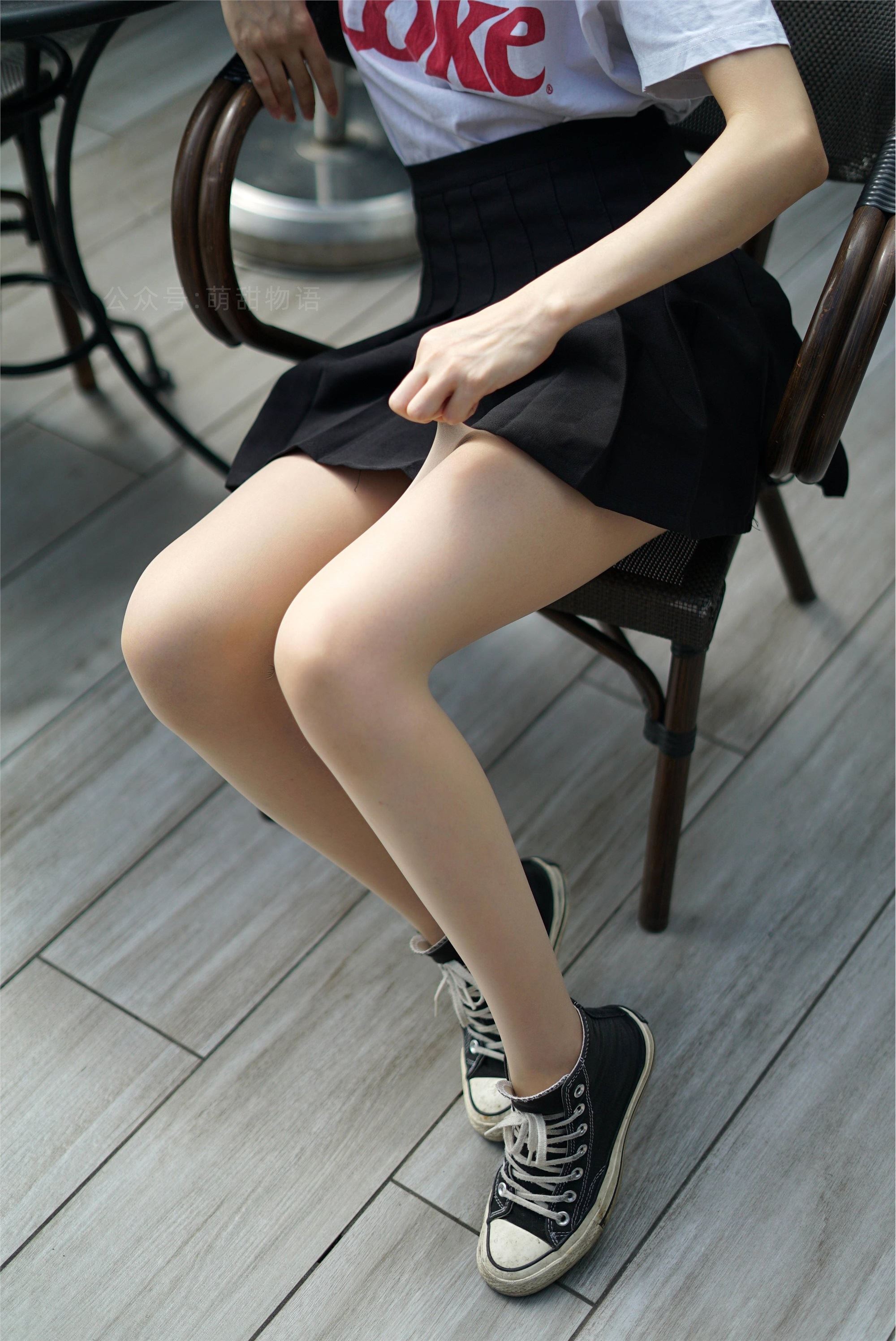 萌甜物语 XM107《清纯百褶裙-腿腿》